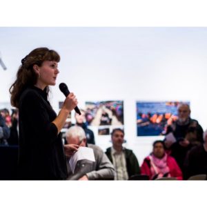 Marie Bentzon åbner Årets Pressefoto udstillingen på Vrå Højskole
